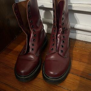 Doc Martin Vintage Air Wair 10 hole  ox blood Boots